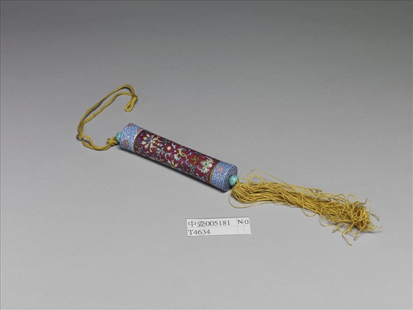 粉彩紅地纏枝花卉紋牙籤筒