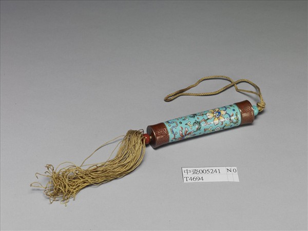 粉彩湖綠地纏枝花卉紋牙籤筒