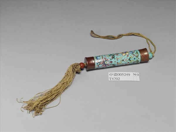 粉彩湖綠地纏枝花卉紋牙籤筒