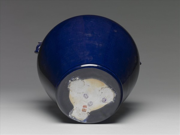 霽青釉獸耳蓋罐