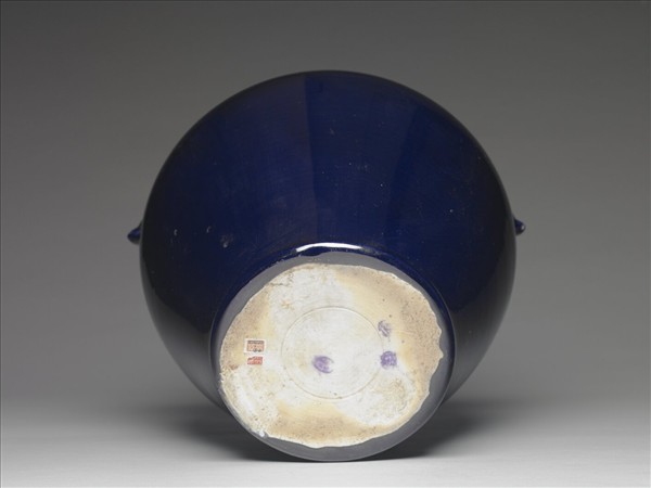 霽青釉獸耳蓋罐