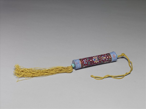 粉彩紅地纏枝花卉紋牙籤筒