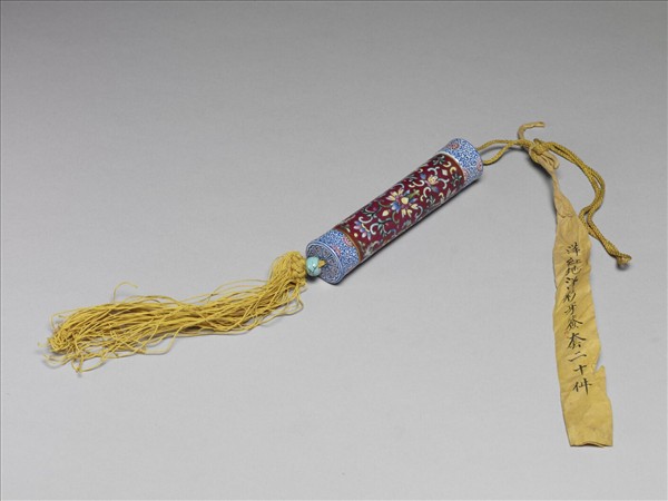 粉彩紅地纏枝花卉紋牙籤筒