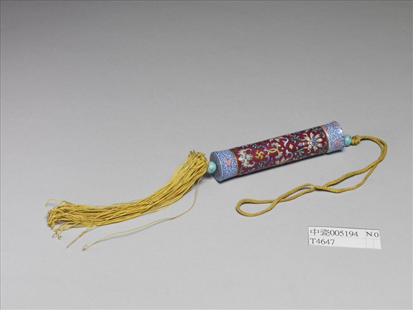 粉彩紅地纏枝花卉紋牙籤筒