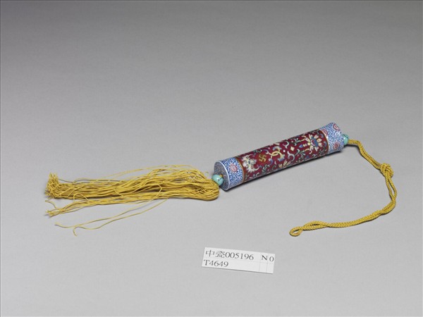 粉彩紅地纏枝花卉紋牙籤筒