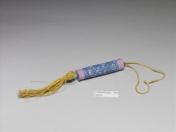 粉彩藍地纏枝花卉紋牙籤筒