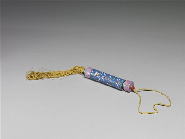 粉彩藍地纏枝花卉紋牙籤筒