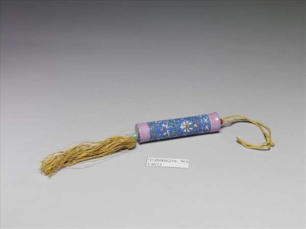 粉彩藍地纏枝花卉紋牙籤筒