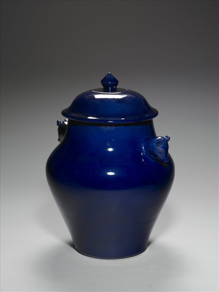 霽青釉雙獸首蓋罐