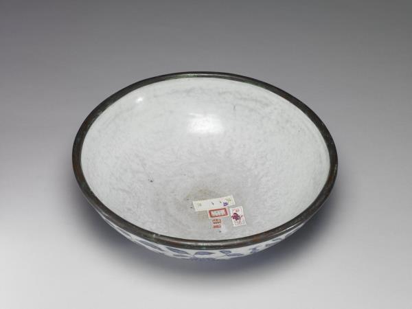 青花四季花卉紋大碗