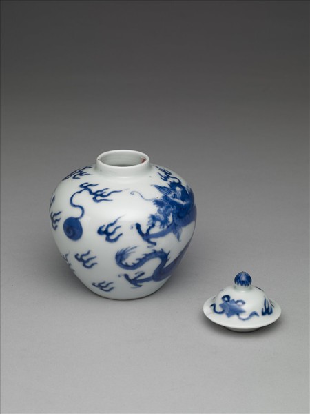 青花龍紋蓋罐