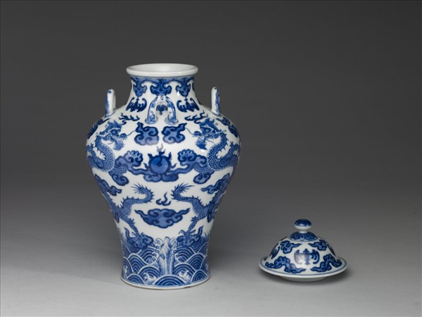 青花龍紋四繫蓋罐