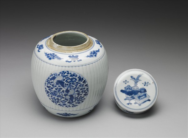 青花博古圖蓋罐