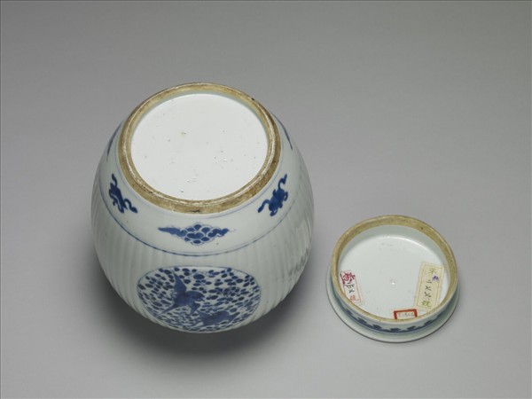 青花博古圖蓋罐