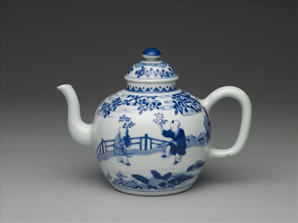 青花嬰戲圖壺