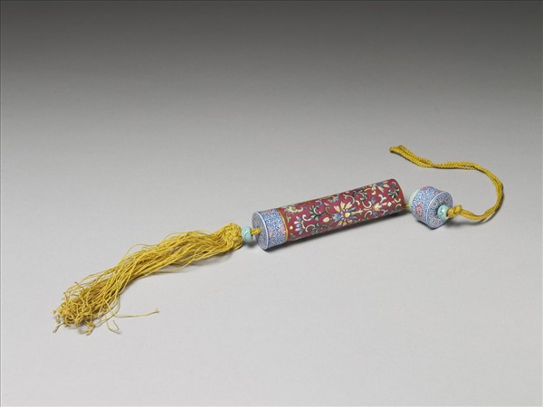 粉彩紅地纏枝花卉紋牙籤筒