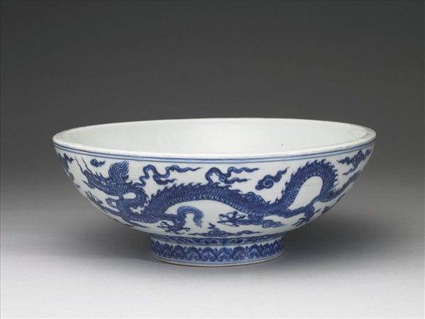 青花雲龍紋大碗