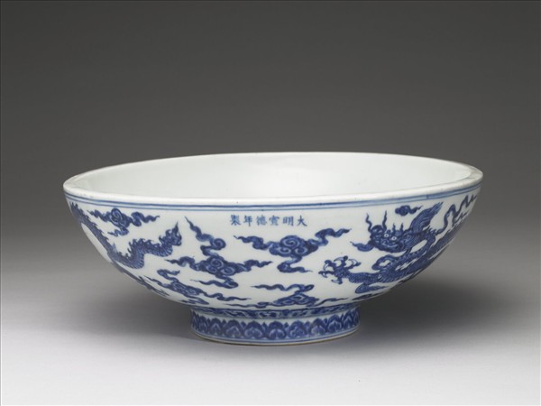 青花雲龍紋大碗