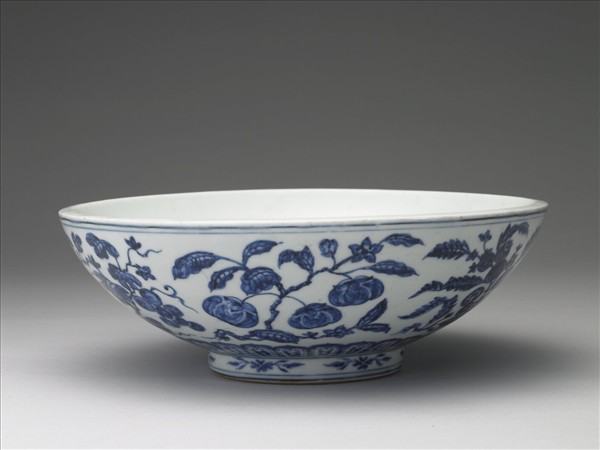青花四季花果紋大碗