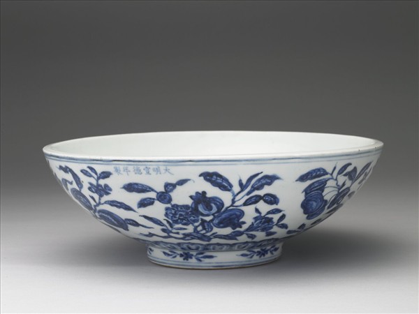 青花四季花果紋大碗