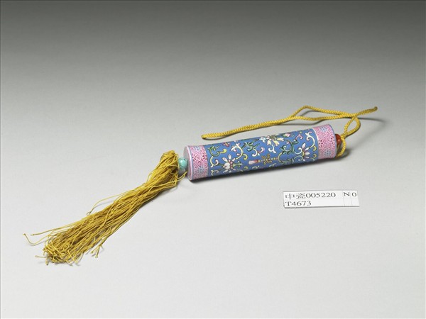 粉彩藍地纏枝花卉紋牙籤筒
