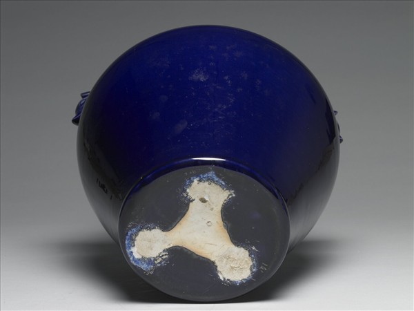 霽青釉雙獸首蓋罐