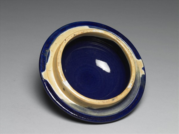 霽青釉雙獸首蓋罐