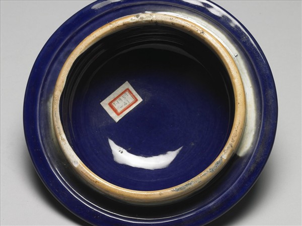 霽青釉獸耳蓋罐