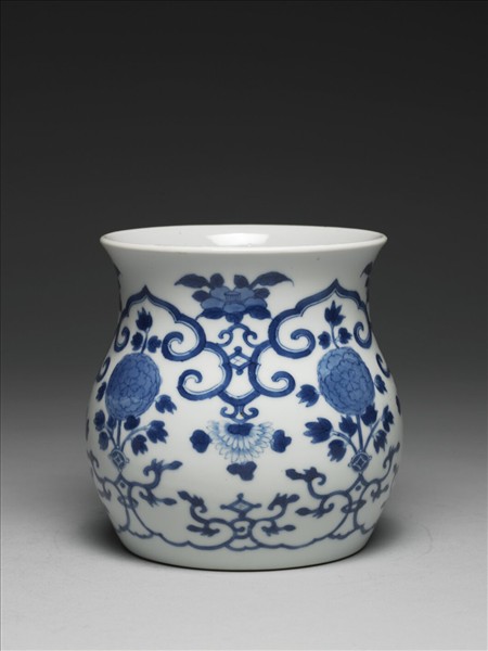 青花如意花卉紋罐（朗唫閣款）