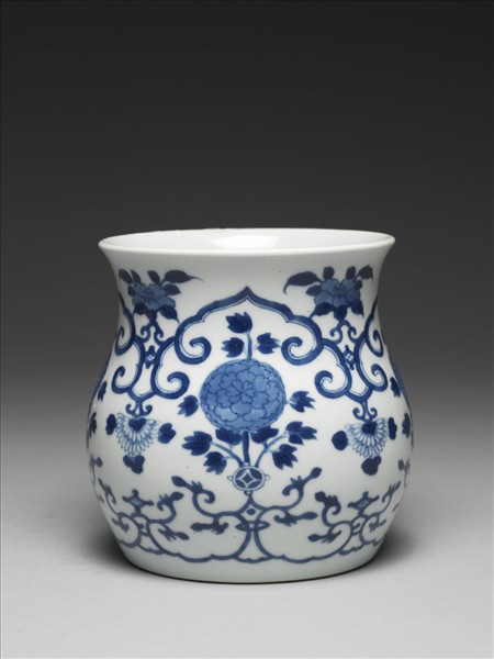 青花如意花卉紋罐（朗唫閣款）