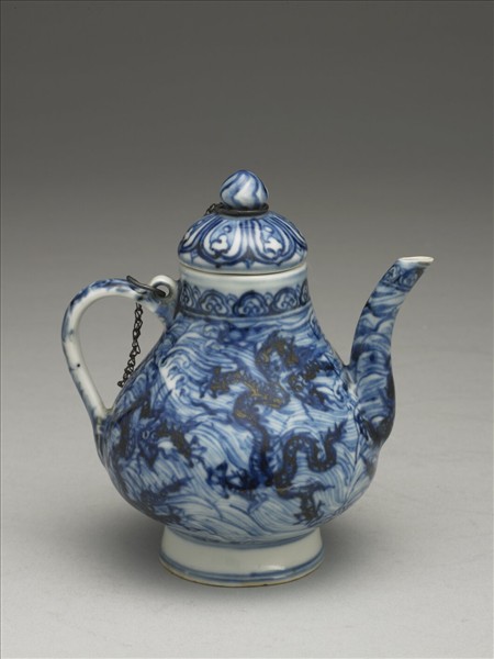 青花龍紋小執壺