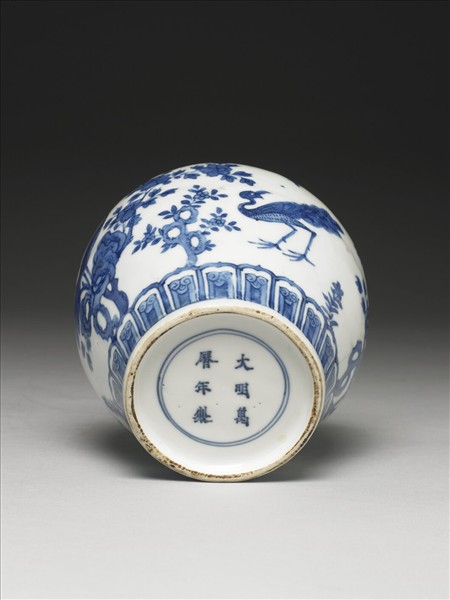 青花花鳥紋蓋罐