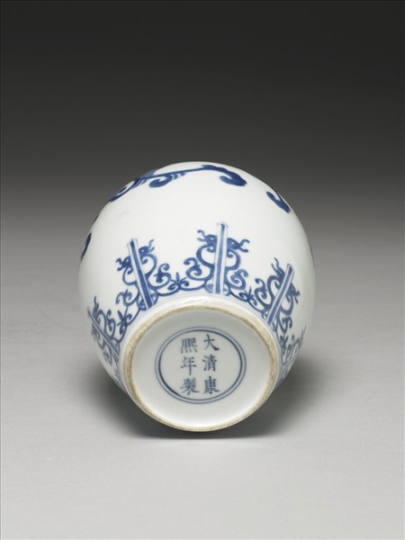 青花夔龍紋蓋罐