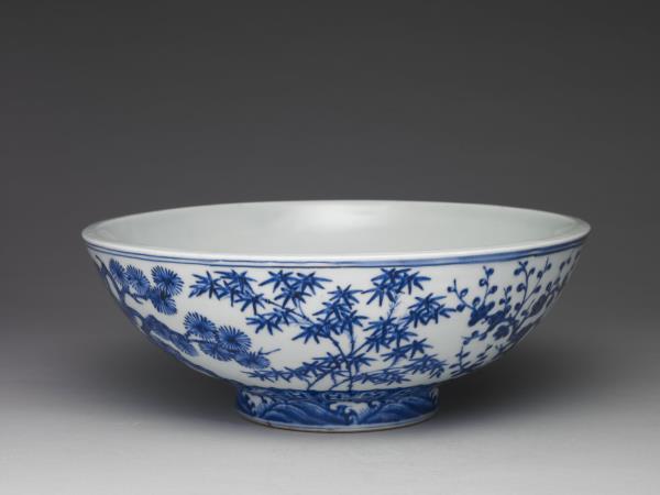 青花松竹梅紋大碗