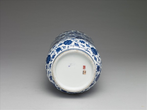 青花幾何紋壯罐