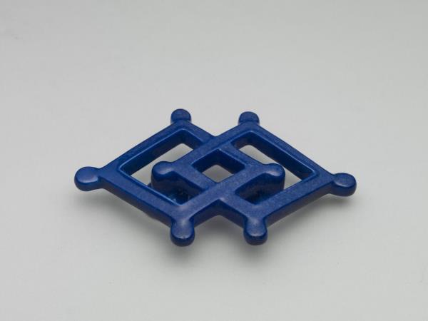 霽青釉方勝形帶扣