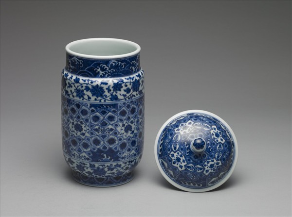 青花幾何紋壯罐