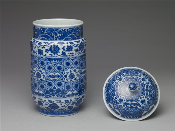 青花幾何紋壯罐