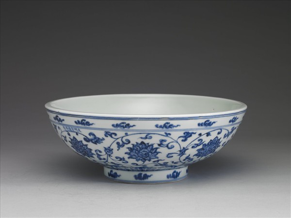 青花花卉紋碗
