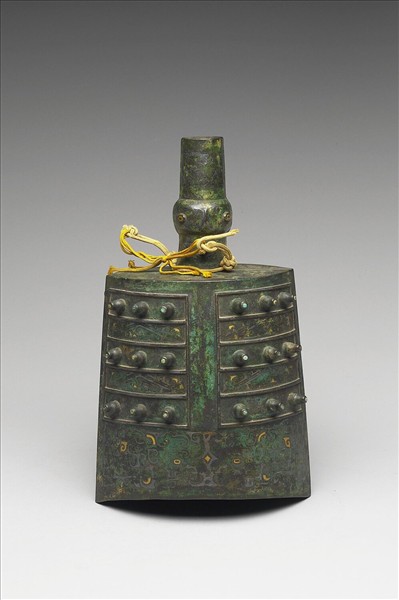 嵌金銀獸面紋鐘