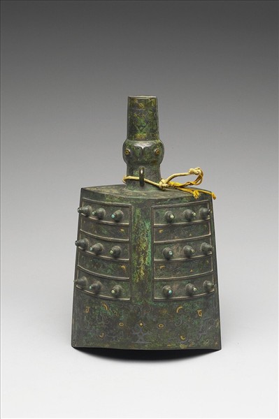 嵌金銀獸面紋鐘