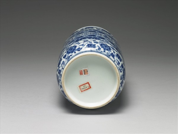 青花幾何紋壯罐