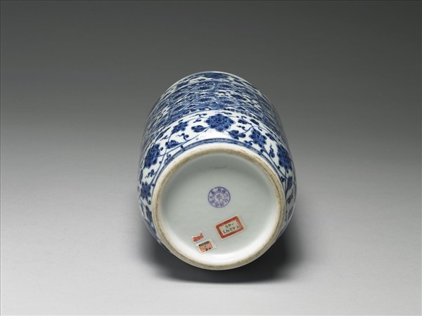 青花幾何紋壯罐