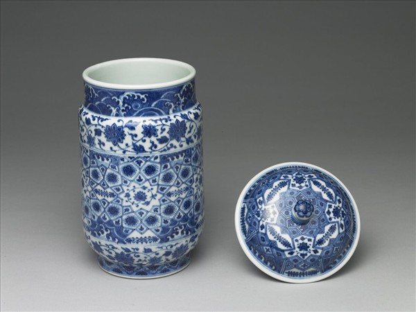 青花幾何紋壯罐