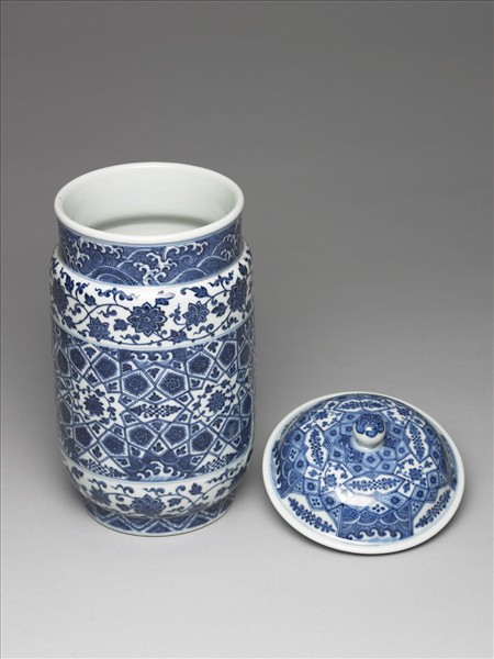 青花幾何紋壯罐