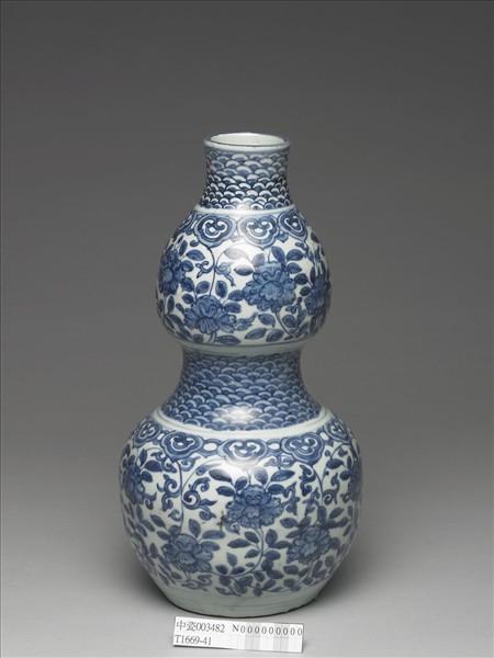 青花牡丹紋葫蘆瓶