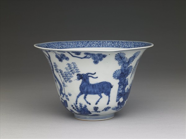 青花三羊開泰仰鍾式鐘