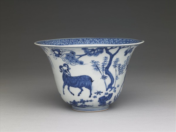 青花三羊開泰仰鍾式鐘