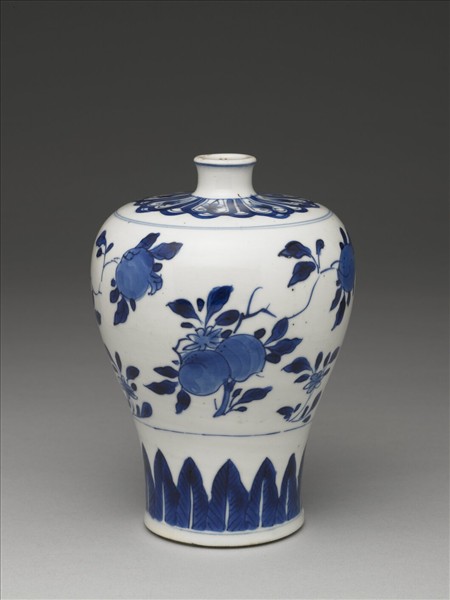 青花花果紋梅瓶