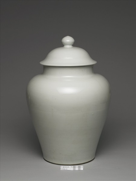 白瓷蓋罐